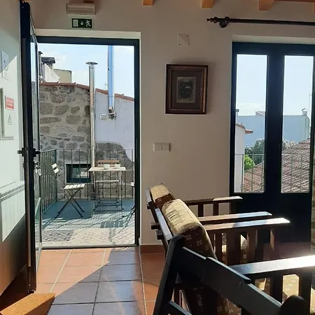 Charming In Historic Building In Serra Da Estrela National Park Vinhó