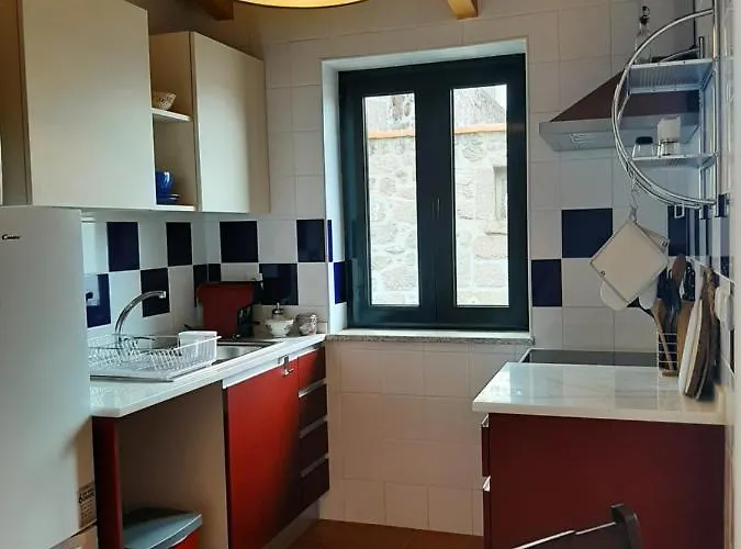 Charming In Historic Building In Serra Da Estrela National Park